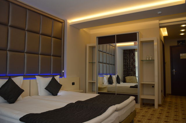 National Hotel - single room deluxe